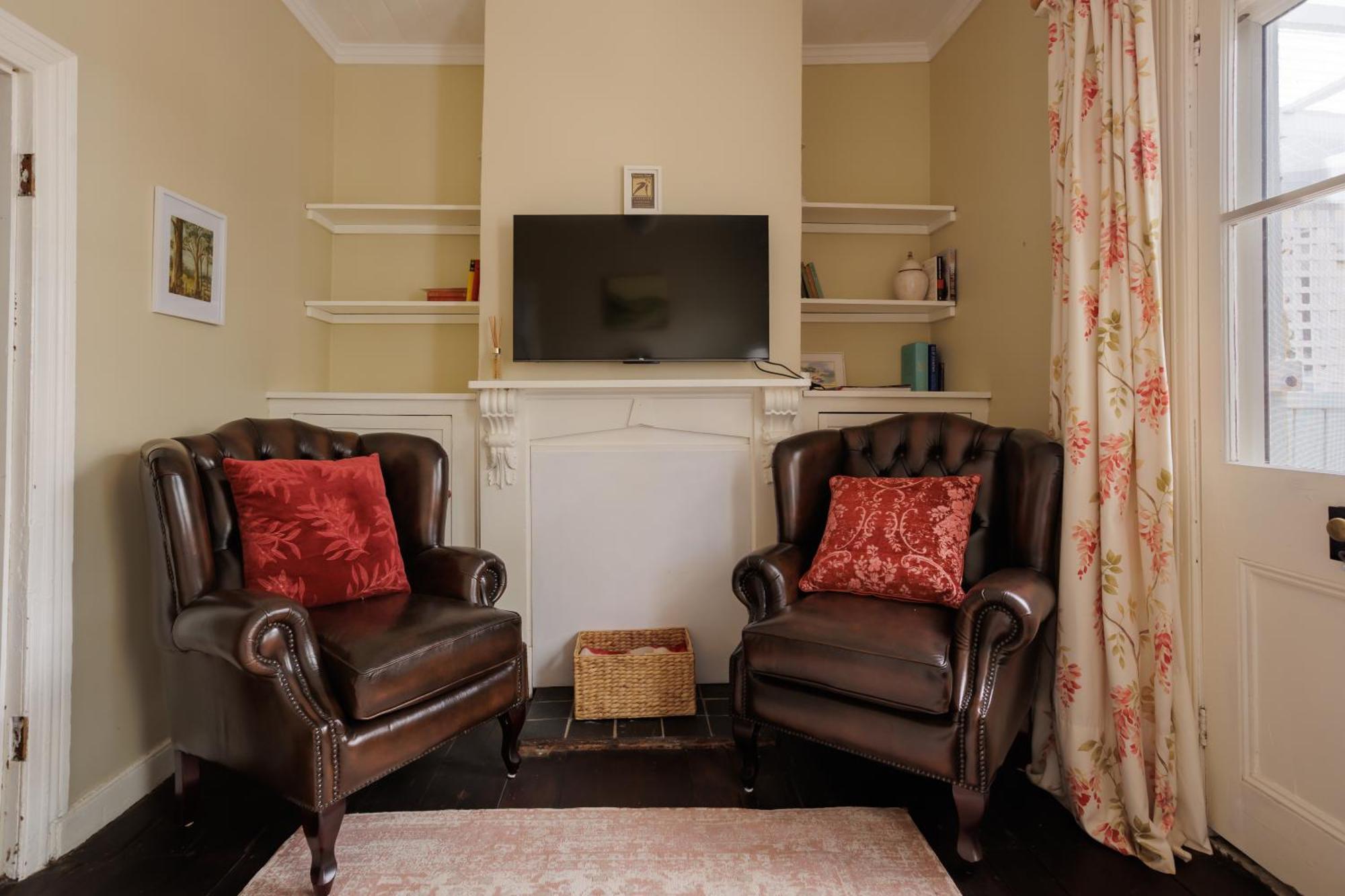 Wollaston House By The Bnb Collection ألباني المظهر الخارجي الصورة