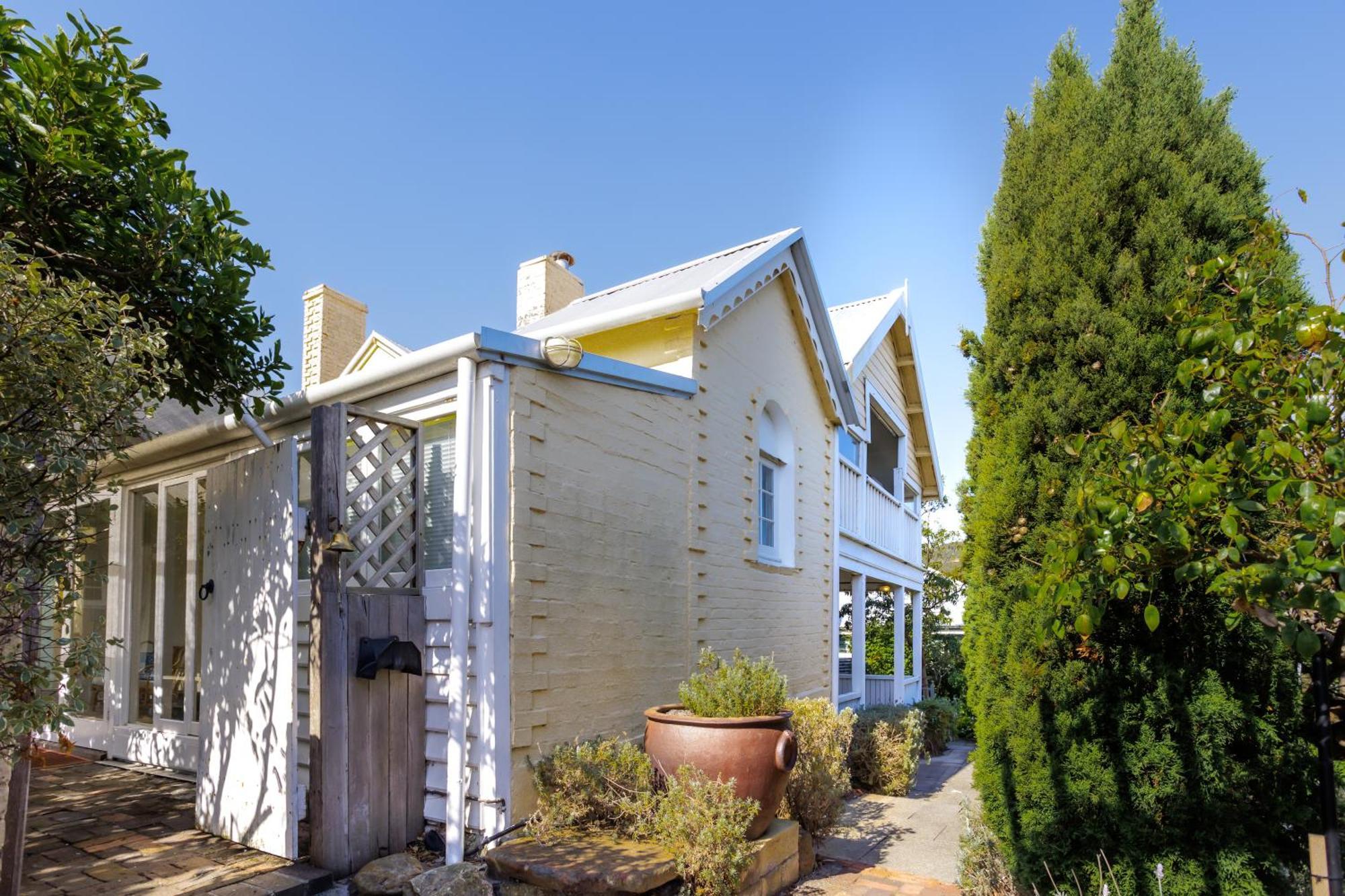 Wollaston House By The Bnb Collection ألباني المظهر الخارجي الصورة