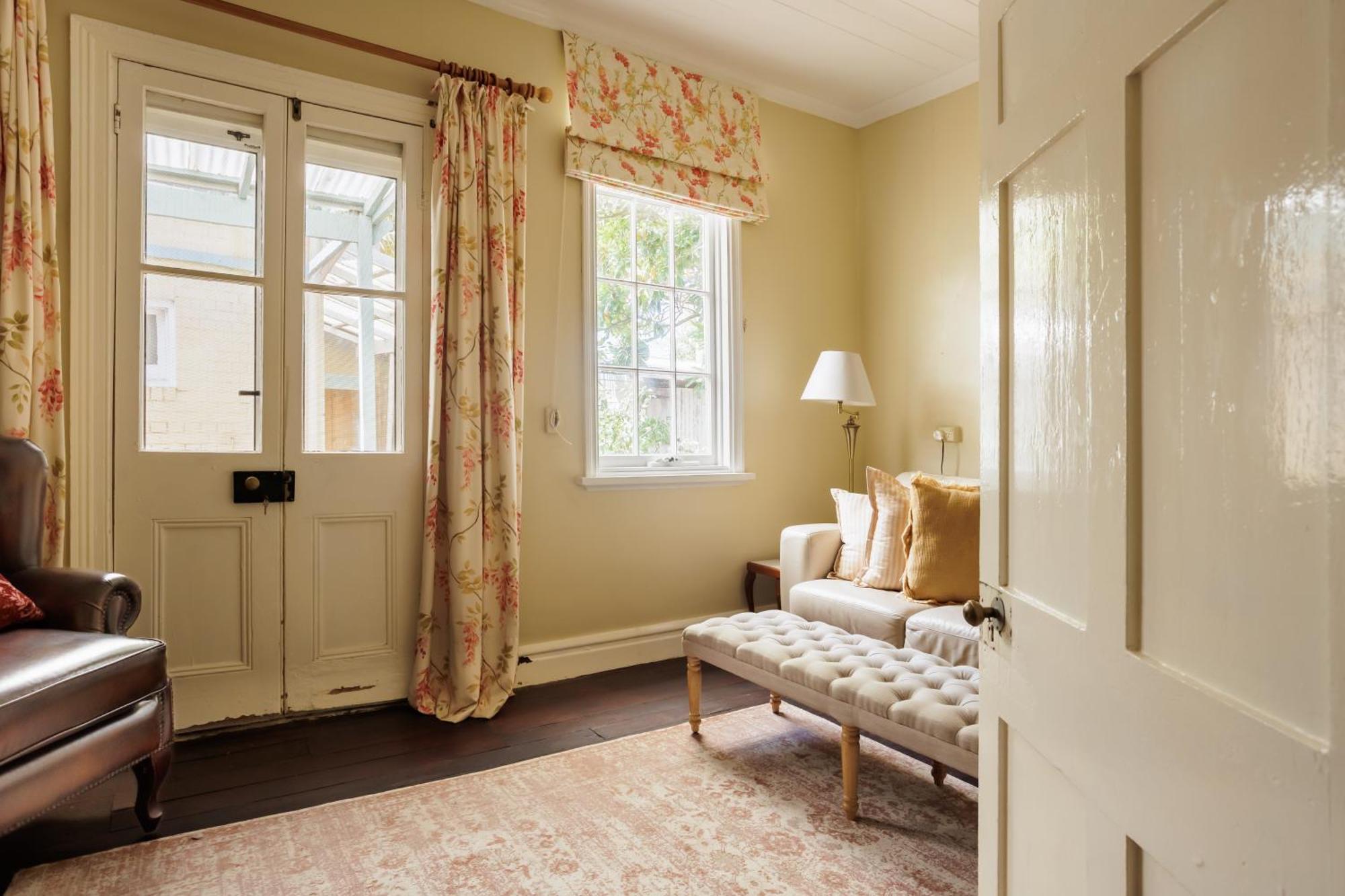 Wollaston House By The Bnb Collection ألباني المظهر الخارجي الصورة